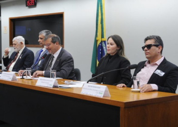 Especialistas defendem a tecnologia como aliada do envelhecimento bem-sucedido