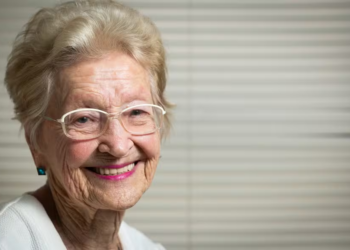 ‘Fui médica de mim mesma’: brasileira que convive com diabetes há 75 anos conta como sentiu as evoluções no tratamento da doença