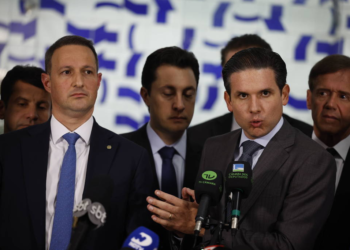 PL Antifacção chega à votação na Câmara com texto indefinido após alterações de Derrite