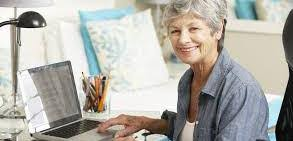 O descarte dos idosos no mundo corporativo e a arte como refúgio