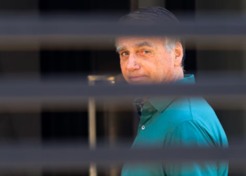 Bolsonaro é preso preventivamente a pedido da PF