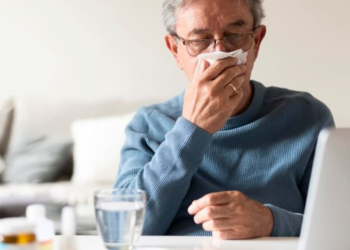 Gripe em idosos: 7 Cuidados essenciais para uma prevenção eficaz