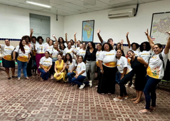 Trabalhadoras domésticas concluem curso de cuidadoras de idosos, com apoio de Cuidotecas