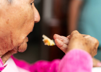 Perda de dentes em idosos piora a saúde e aumenta risco de morte