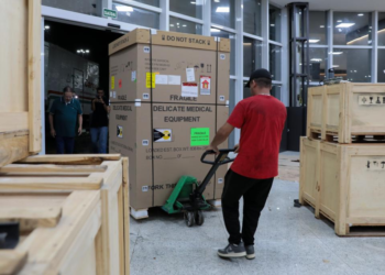 Hospital Central do Estado recebe equipamento para execução de cirurgias robóticas