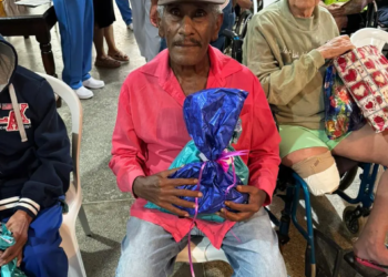 Justiça Comunitária de Chapada promove ação de Natal para idosos acolhidos em Nova Brasilândia