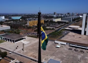 Superpensões acima do teto constitucional: 10 mil aposentados e pensionistas do setor público custam R$ 4 bi por ano ao país