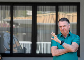 Ministros do STF defendem prisão domiciliar para Bolsonaro