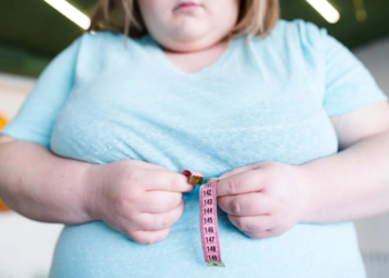 Obesidade aumenta presença de biomarcadores para Alzheimer, diz pesquisa