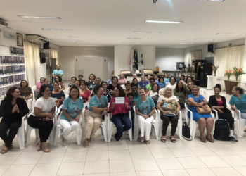 Palestra orienta idosos sobre direitos e benefícios da Carteira do Idoso em Tangará da Serra