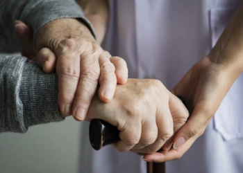 Projeto propõe extensão do BPC para cuidadores após morte do titular