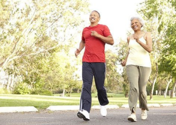 Cinco dicas para idosos que querem começar a praticar atividades físicas
