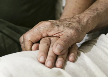 Cientistas brasileiros são premiados por pesquisas sobre Alzheimer