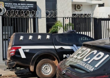 Polícia Civil prende homicida foragido durante ação para apurar maus-tratos contra idosos