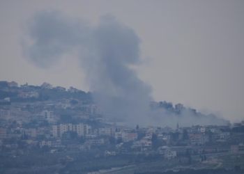 Guerra entre Israel, EUA e Irã chega ao terceiro dia e se espalha pelo Oriente Médio