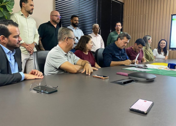 Prefeito assina ordem de serviço para construção do novo Lar dos Idosos em Primavera do Leste