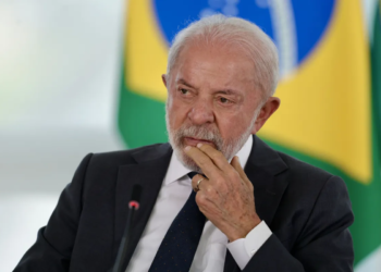 Ser anti-Lula não basta