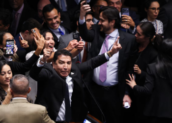 Oposição trata rejeição a Messias como vitória eleitoral e prevê impor hoje nova derrota ao governo