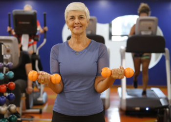Exercícios reduzem o risco de quedas em idosos e garantem qualidade de vida