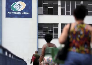 Previdência e prefeitos tentam deter PEC que prevê aposentadoria especial e custo de R$ 30 bi