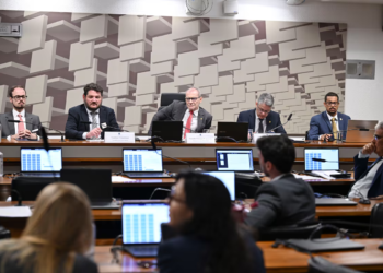 Relatório final CPI do Crime Organizado pede impeachment de Moraes, Toffoli, Gilmar e Gonet