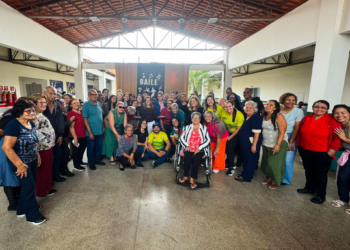 Dança e acolhimento transformam rotina de idosos do Vovô Zeid, em Várzea Grande