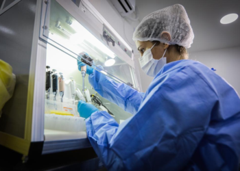Lacen detecta circulação de variante da Influenza A em MT; vacina contra a gripe está disponível nos postos de saúde