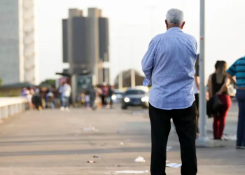 Notificações de violência contra idosos quase triplicam em MT em 10 anos