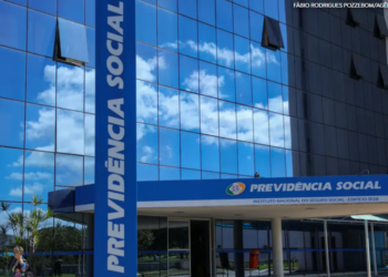 Governo reduz prazo para inclusão de processos em programa que acelera análises do INSS