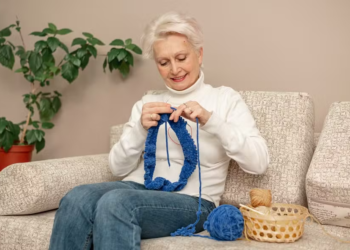 Do tricô ao quebra-cabeça: os hobbies que realmente podem reduzir o risco de demência