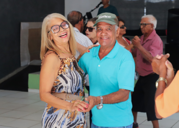 Baile reúne idosos do Cristo Rei e fortalece convivência em Várzea Grande