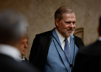 Toffoli fica isolado no STF após crise do Master, e PT ensaia reaproximação com ministro