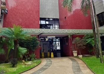 Idosa com câncer consegue na justiça bloquear descontos de dívida trabalhista na aposentadoria