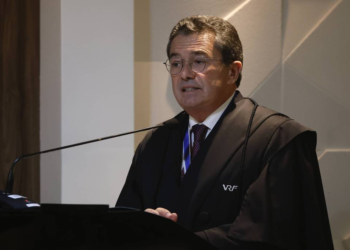 TCU propõe ao Congresso elevar penduricalhos em até 40% após liberar supersalários fora do teto