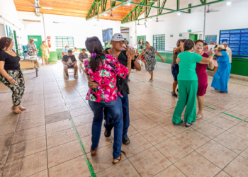 Baile da Melhor Idade promove convivência e valorização da pessoa idosa no CCI Maria Ignês