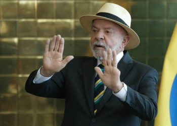 Governo Lula teme interferência externa nas redes após ofensiva de Trump e Milei a favor de Flávio