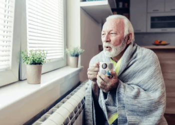5 dicas para proteger a saúde física e mental dos idosos durante o inverno