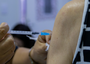 Casos de influenza aumentam 74% em Cuiabá; vacinação segue disponível em 72 USFs