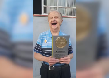 Afeto e superação: idoso de 80 anos conquista título de ‘Mais longevo com síndrome de Down’ do país