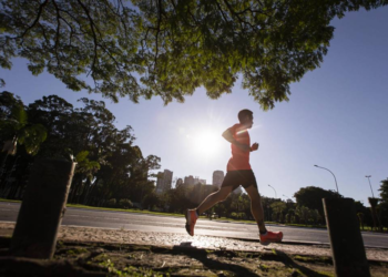 Dez minutos de exercícios por dia podem evitar casos de demência
