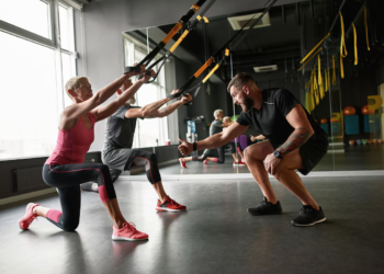 Crossfit também é para idosos; entenda como o treino deve ser adaptado nessa fase