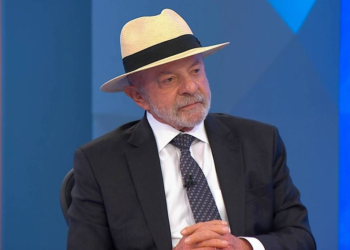 Lula diz que PF vaza caso Lulinha, fala em ‘ilações’ e afirma que ex-chefe de gabinete errou