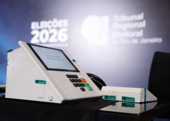 Eleições 2026: veja os direitos dos eleitores idosos na hora de votar