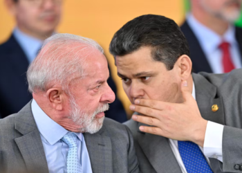 Lula faz acordo com Ciro para apoiar Motta à frente da Câmara em 2027 e tenta pacto com Alcolumbre
