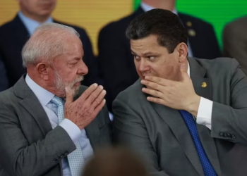 Após conversa com Lula, Alcolumbre faz aceno e inicia análise do fim da escala 6×1, PEC da Segurança e minerais críticos