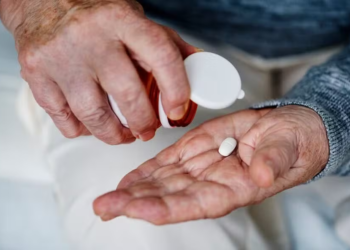 Idosos podem estar consumindo menos B12 do que deveriam, alerta estudo