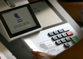 Campanha busca ampliar voto de idosos com 70 anos ou mais