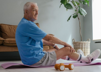 5 exercícios simples para preservar equilíbrio e mobilidade ao envelhecer