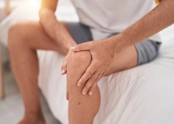 Em quais idades o corpo sente mais dor? A ciência pode ter encontrado a resposta