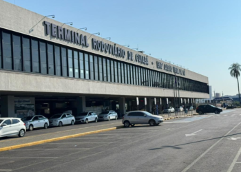 Feriado de Nossa Senhora Aparecida deve levar 20 mil passageiros ao terminal rodoviário de Cuiabá